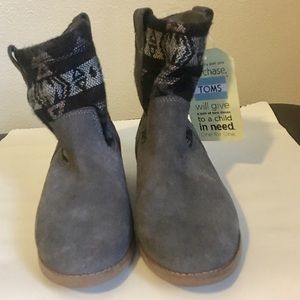TOMS grey suede western ankle boots. NWT
